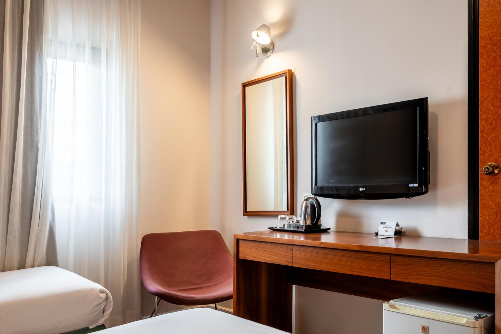 Jacob Tiberias Hotel Ngoại thất bức ảnh
